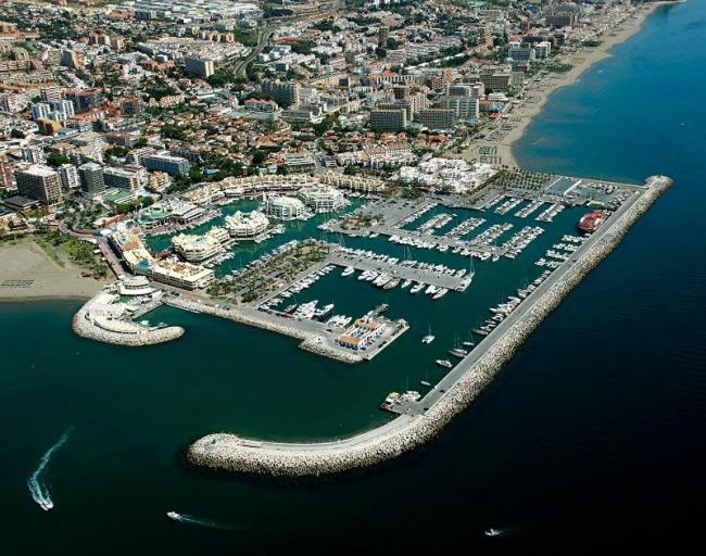 Puerto Marina Palace Benalmádena Εξωτερικό φωτογραφία
