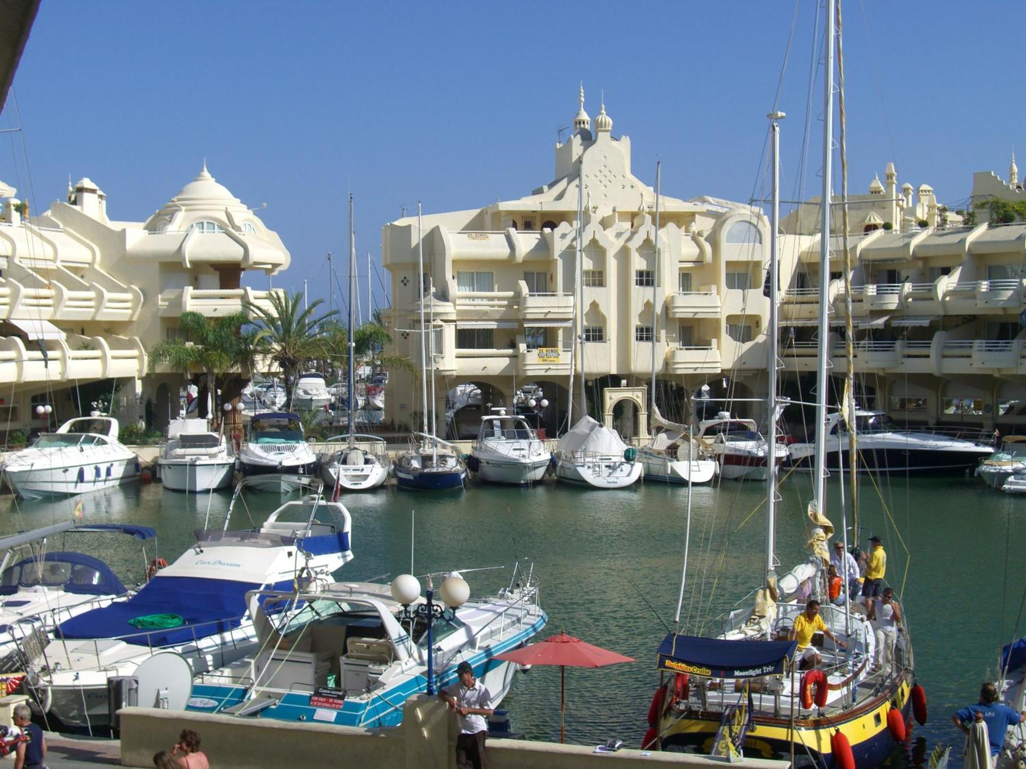 Puerto Marina Palace Benalmádena Εξωτερικό φωτογραφία